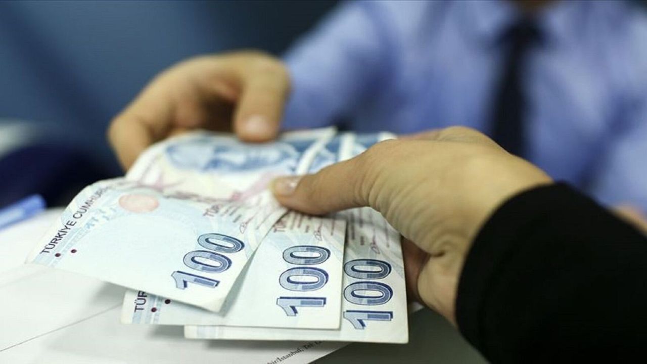 Bankalar kredi musluğunu açtı! 200.000 TL nakit arayana faizler şak diye indi!