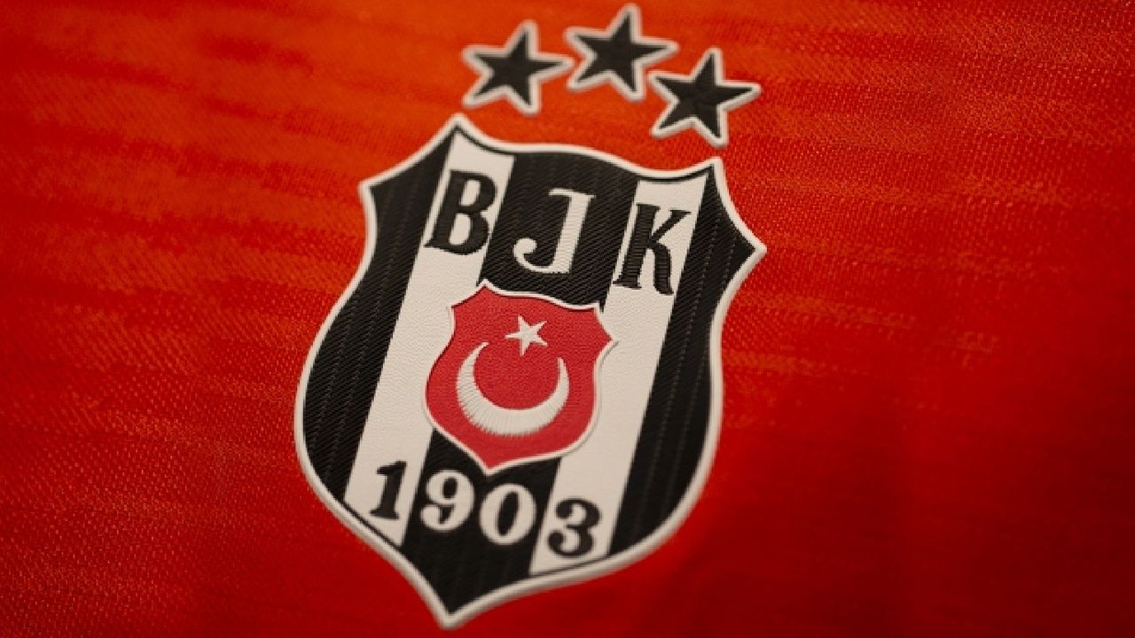 Beşiktaş'ta ayrılık rüzgarları: Formayı çıkarıyor