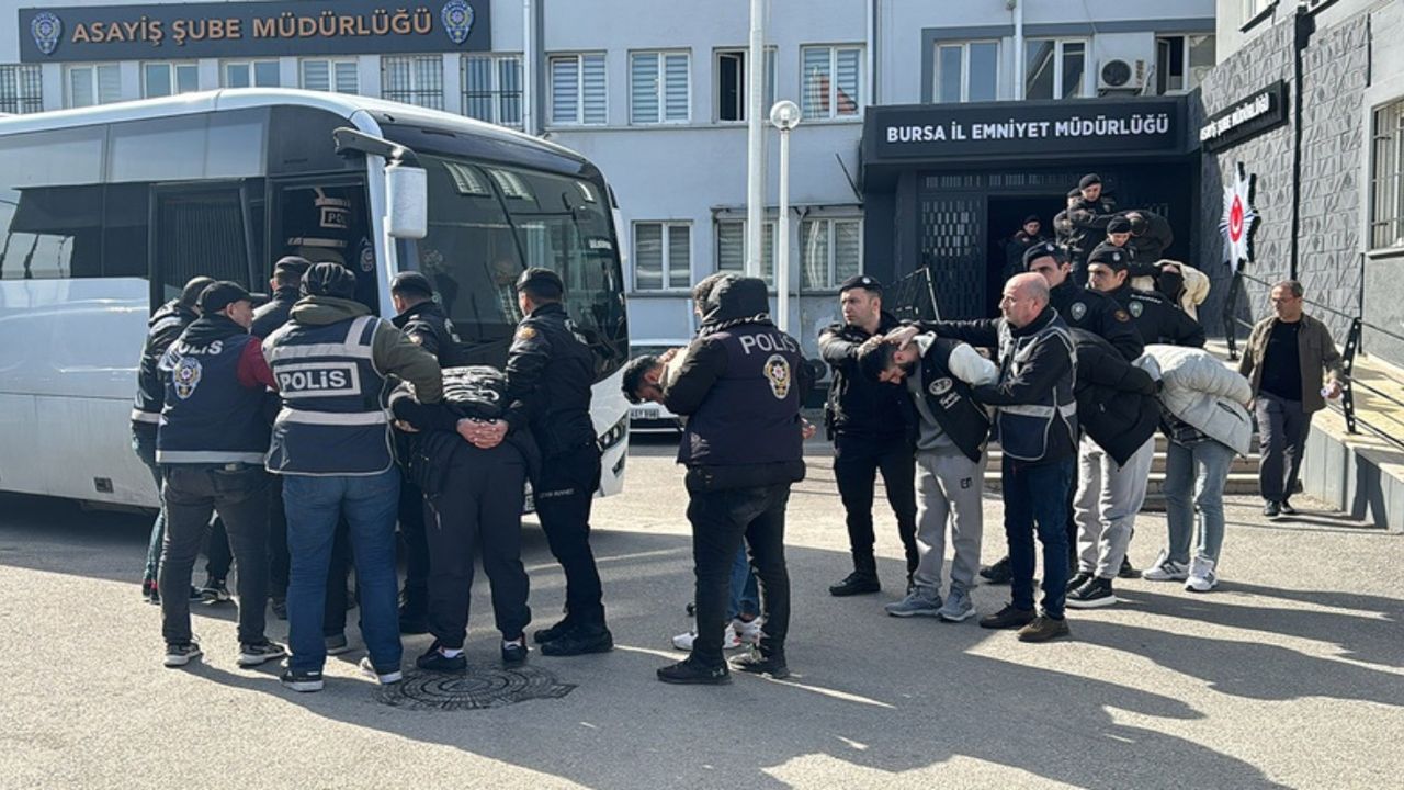 Bursa, Ankara, İzmir ve Denizli'de Gerçekleşen Eş Zamanlı Operasyonda Zorla Fuhuşa Sürüklenen Kadınlar Kurtarıldı
