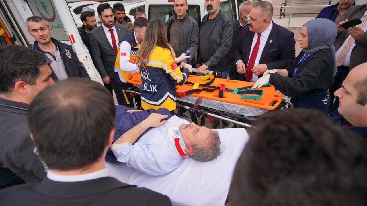 Büyük Birlik Partisi Genel Başkanı Mustafa Destici trafik kazası geçirdi! Sağlık durumu nasıl