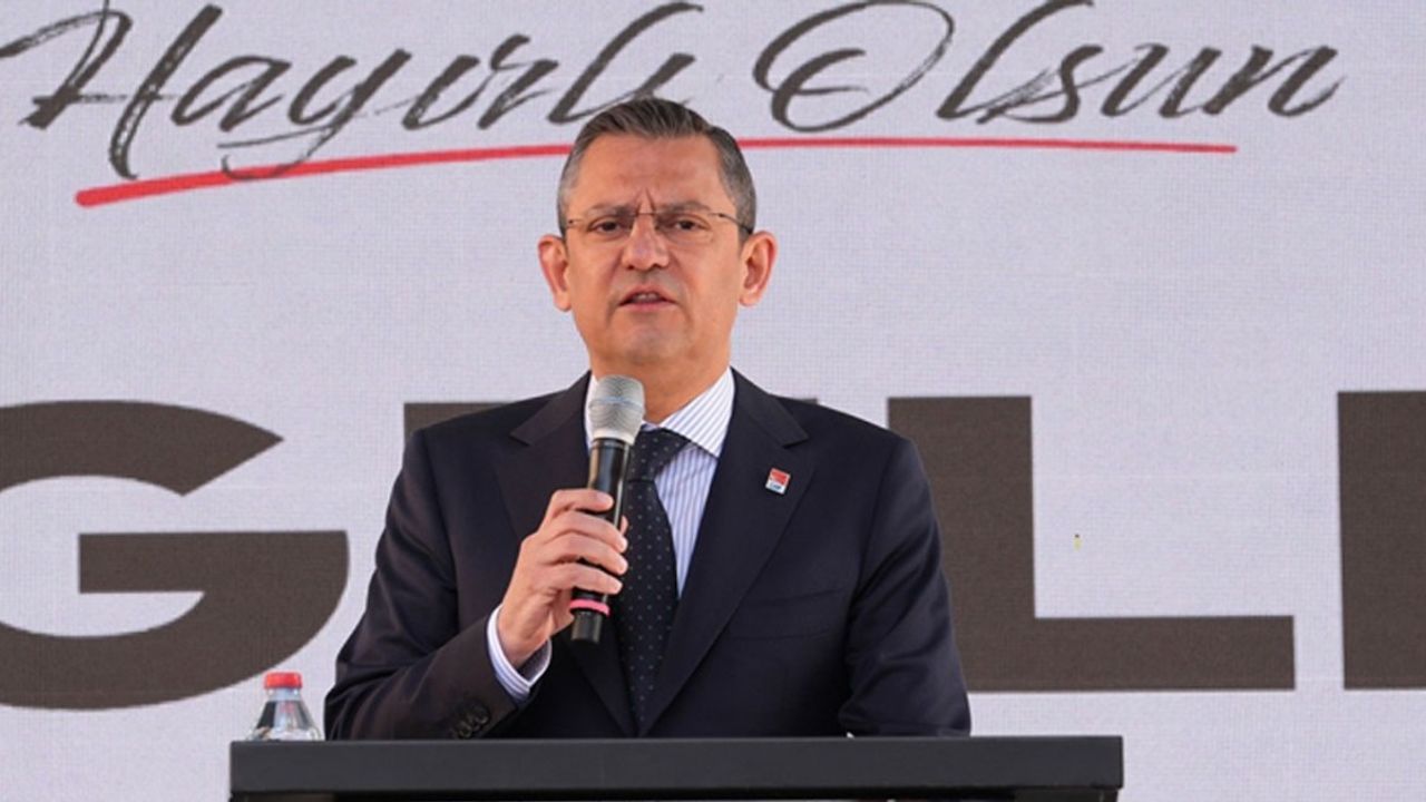 CHP Genel Başkanı Özgür Özel'den Belediye Başkanlarına Güçlü Destek: Hedef 2028