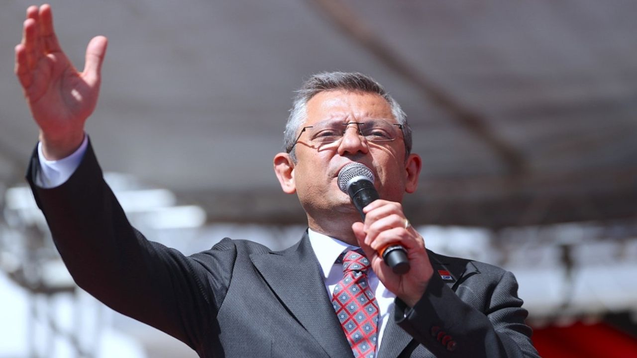 CHP lideri Özgür Özel’den bakanlara tepki: “Böyle devlet yönetimine yazıklar olsun”