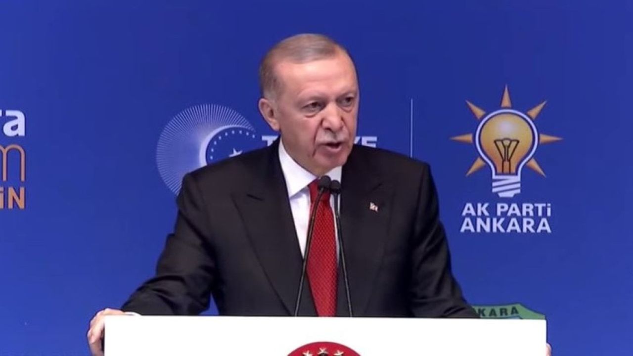 Cumhurbaşkanı Erdoğan'dan kamu çalışanlarına bayram müjdesi: 9 günlük tatil sürprizi