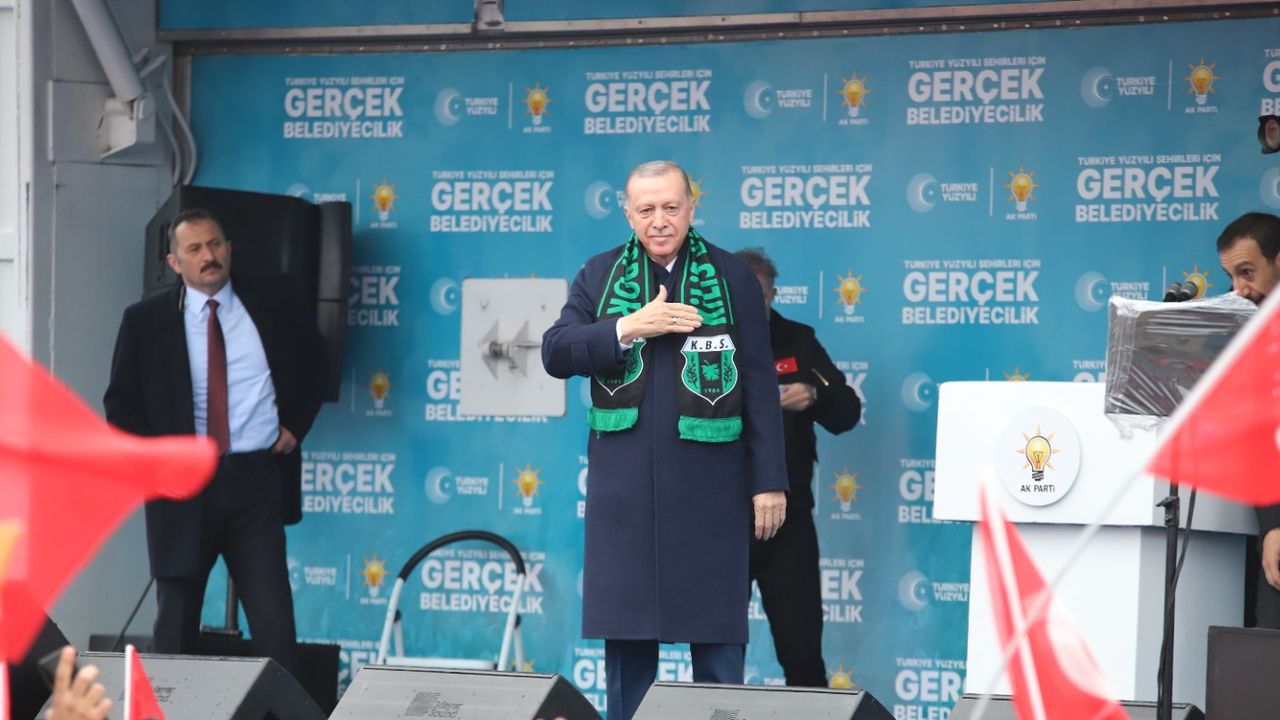 Cumhurbaşkanı Erdoğan: "Karanlık para desteleriyle kule yapmak dışında icraatları yok"