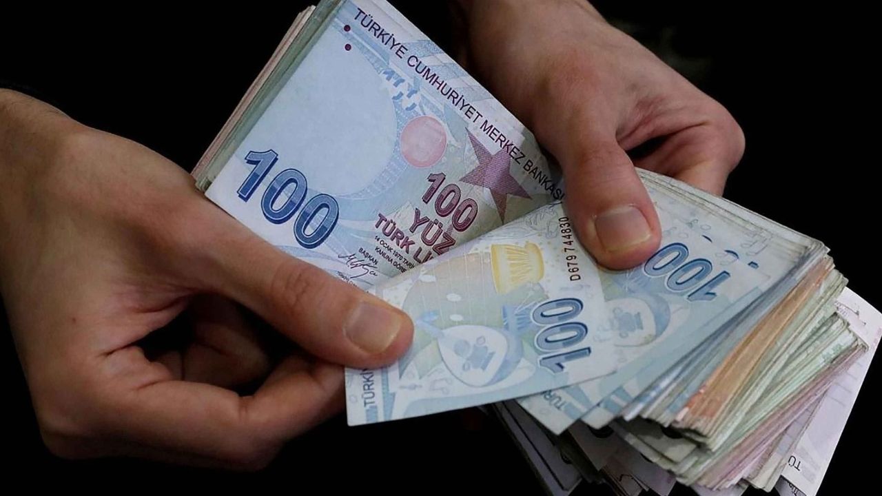 Emeklilerin nakit derdini bitiren kampanya! İŞ Bankası bunu yapana binlerce lira karşılıksız para verecek!