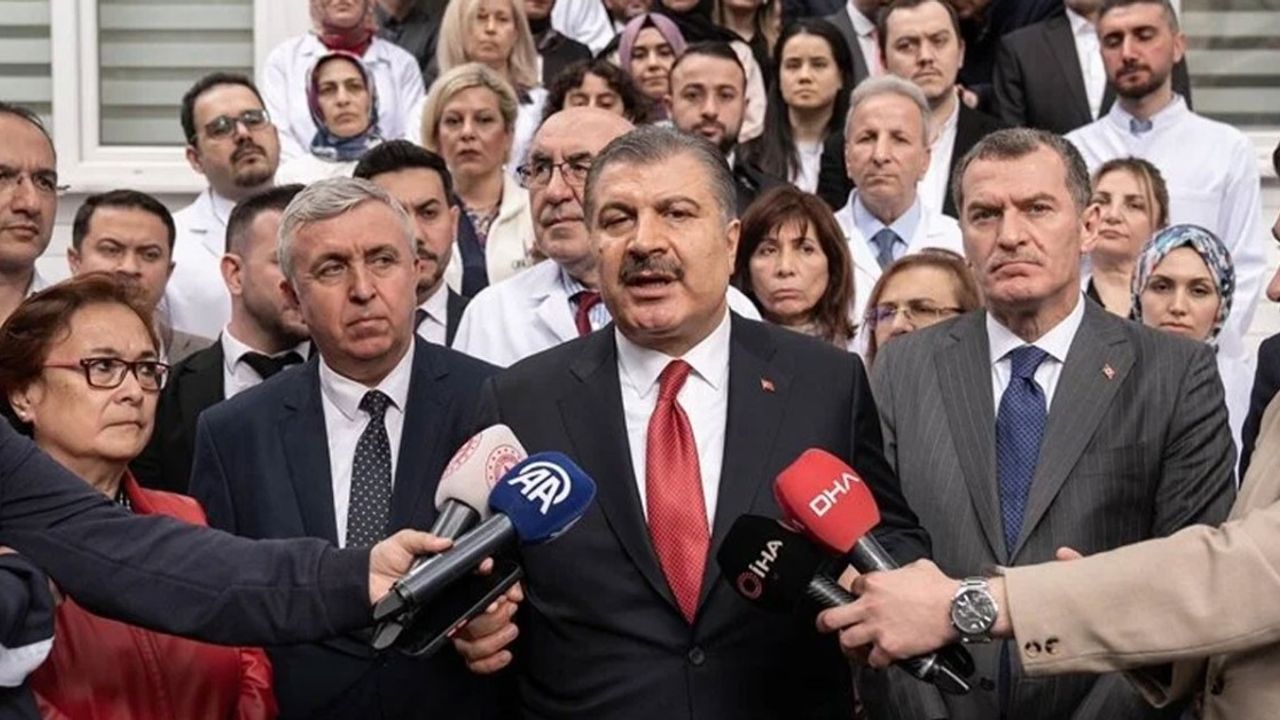 Fahrettin Koca: "Seçim öncesi lösemi hastaları gündemde tutuluyor"