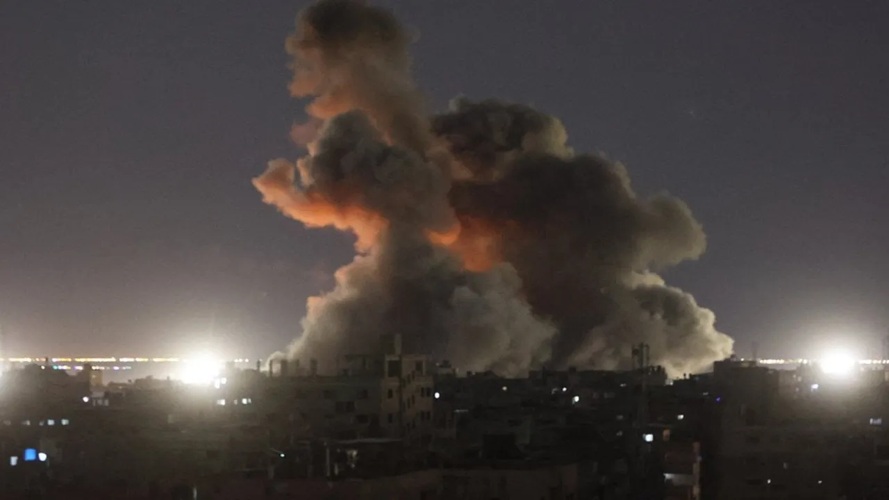 Gazze’de tansiyon yükseliyor: İsrail Refah kentine hava saldırıları başlattı