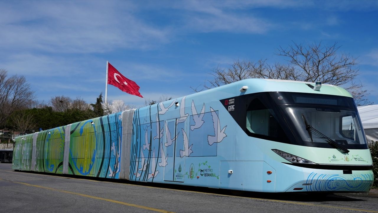 İBB duyurdu: İstanbul’da elektrikli metrobüs hizmete giriyor