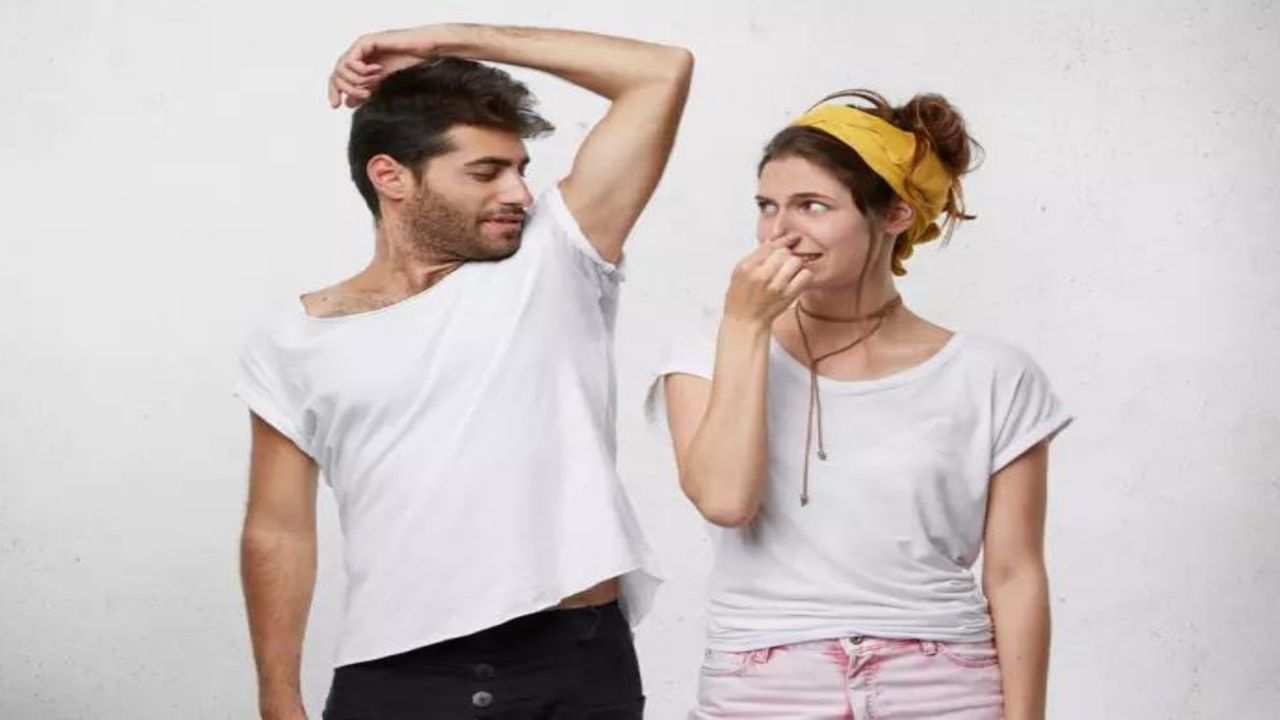 Kimyasallara veda ettiren formül! Sabahları sür, akşama kadar ferahla! Koltuk altınızı 72 saat mis gibi yapacak