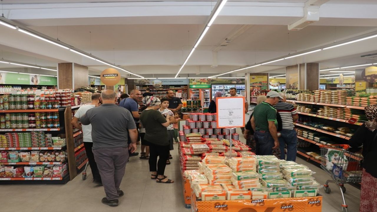 Tarım Kredi Market'ten gelen dev hamle! Ramazanda fiyatlar donduruldu, alıcılar sıraya girdi