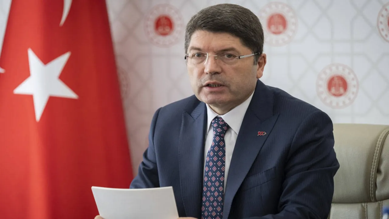 Adalet Bakanı Tunç: “Diyarbakır Sur’da hakaret içeren sözler için adli soruşturma başlatıldı”
