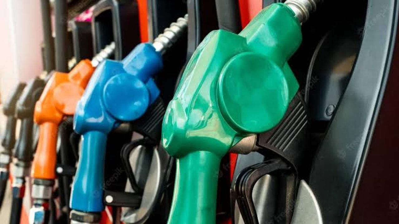 Akaryakıt fiyatlarına seçim ayarı! Benzin, motorin, LPG alanlara şok üstüne şok