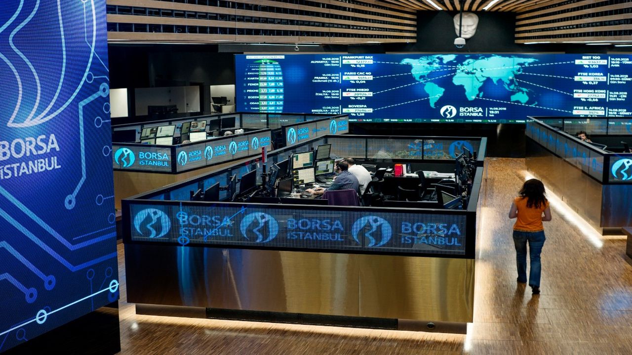 Borsa İstanbul'da gün içi dalgalanmalar: BIST 100 endeksi yüzde 0,18 değer kaybetti
