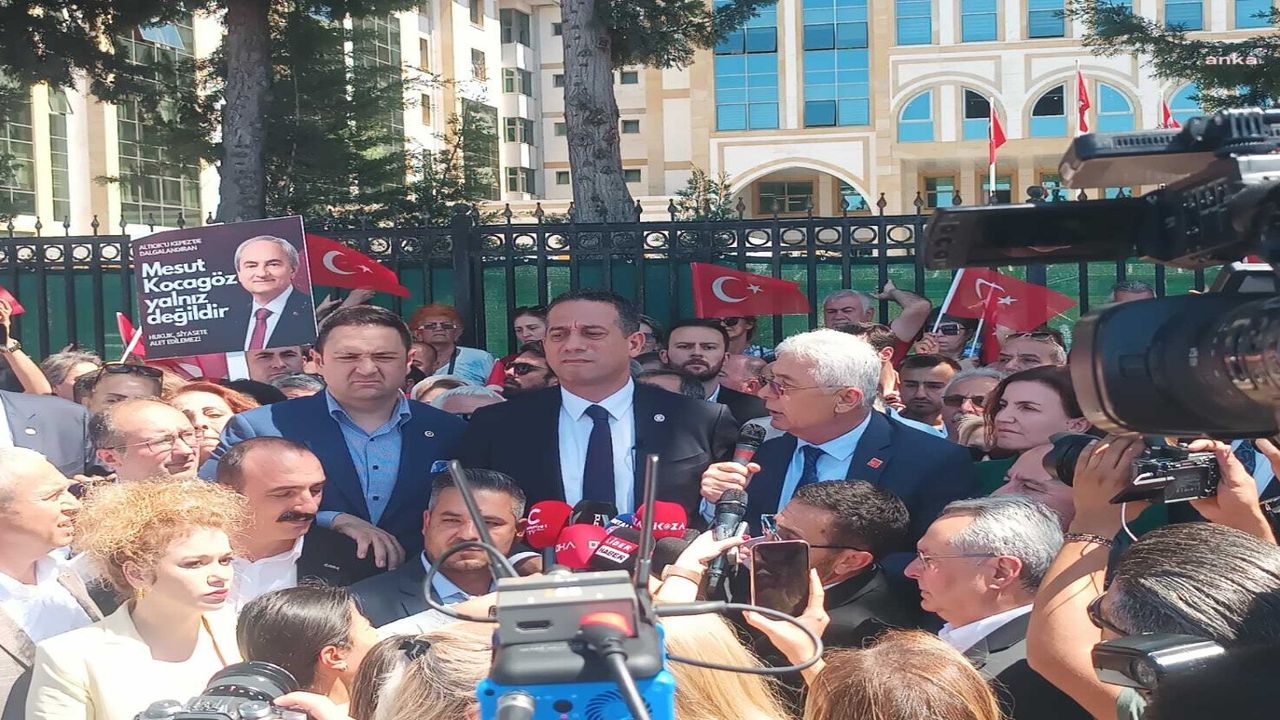 CHPli heyet Antalya Adliyesi önünde: “Hukuksuzluğa son verin”