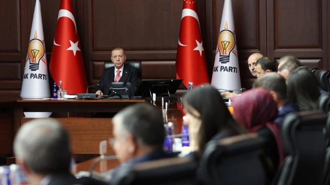 Cumhurbaşkanı Erdoğan: "Seçim sonuçlarını değerlendirdik, önümüzde iki yol var"