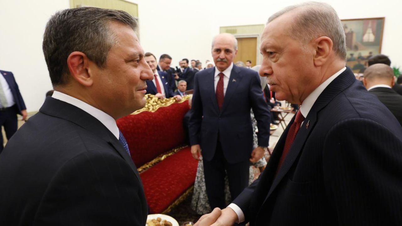 Cumhurbaşkanı Erdoğan ve CHP Genel Başkanı Özgür Özel, AK Parti Genel Merkezi'nde 2 Mayıs'ta buluşacak
