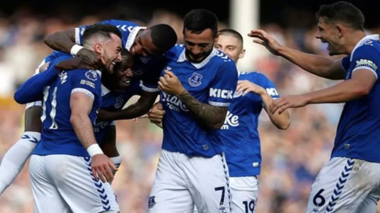 Everton'a ikinci puan silme cezası onaylandı