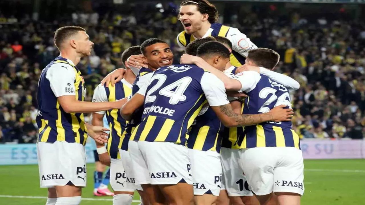 Fenerbahçe'nin iki yıldızına sarı kart engeli