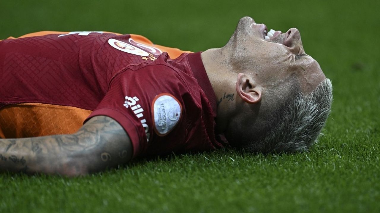 Galatasaray Hatayspor'u yendi, Okan Buruk rekor kırdı!