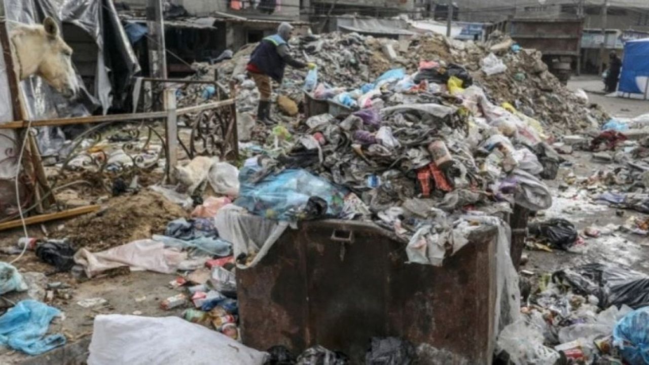 Gazze’deki katı atık sorunu: BM, 270 bin ton atık biriktiğini duyurdu