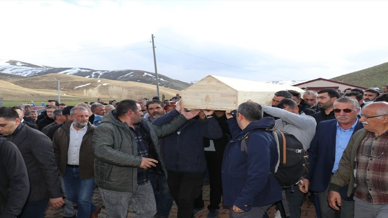 İliç'te toprak altından çıkarılan maden işçisine son veda