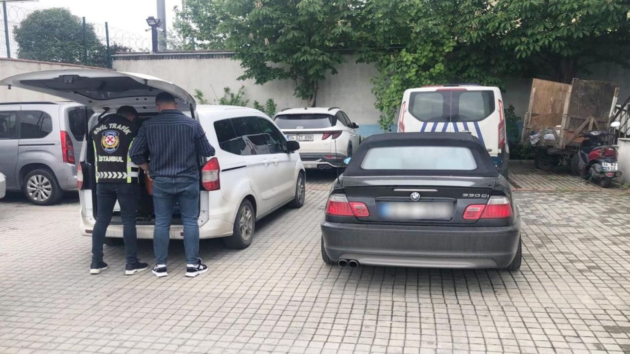 İstanbul'da drift yapan sürücüye ağır cezai işlem: 34 bin TL para ceza ve 2 ay ehliyetine el konuldu