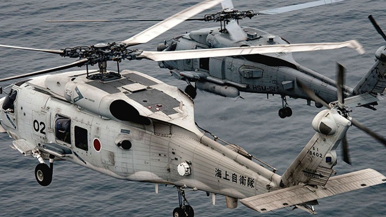 Japonya donanmasına ait 2 helikopter Pasifik Okyanusu'na düştü: 8 kişi kayıp