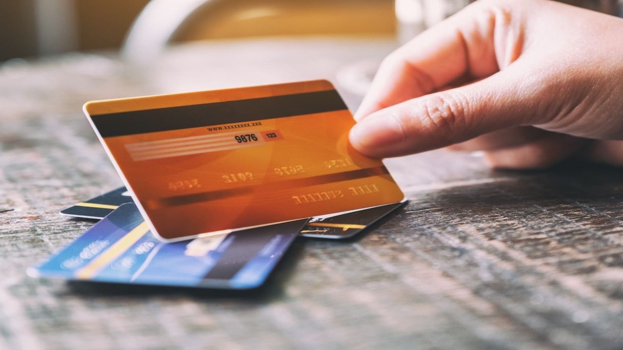 Merkez Bankası’ndan güncelleme: Kredi kartlarında faiz artırıldı