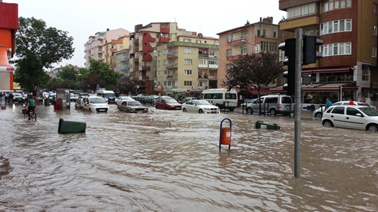 Meteoroloji arife günü hava durumu raporunu açıkladı: 15 ilde sarı kod uyarısı var