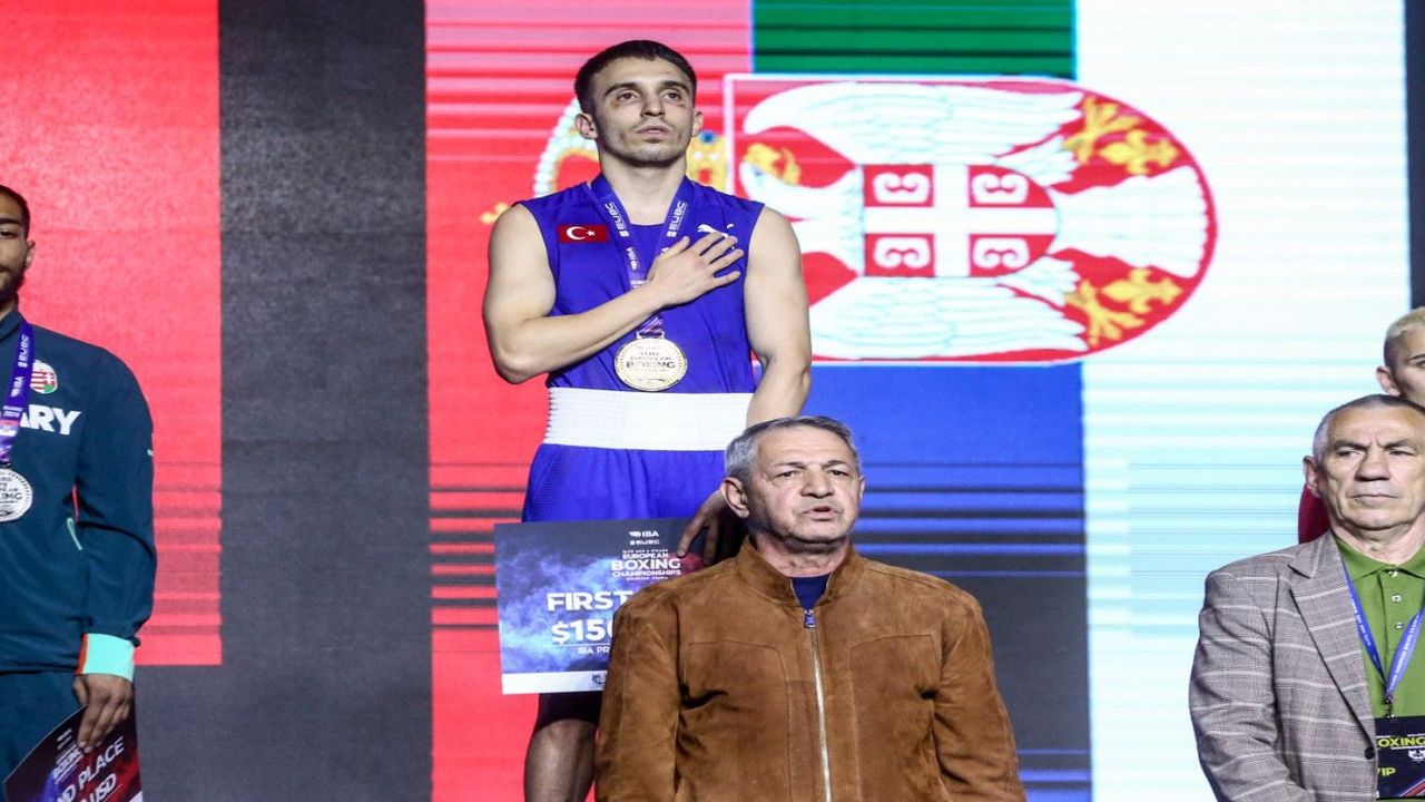 Milli Boksör Gümüş’ten sevindiren haber: Avrupa’da şampiyon oldu