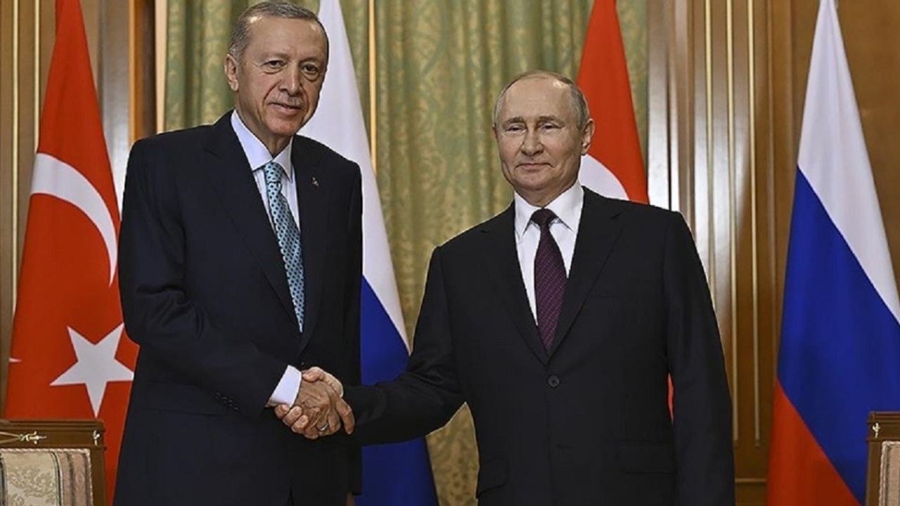 Putin: Rusya'nın enflasyonla mücadeledeki başarısı Türkiye'ye örnek