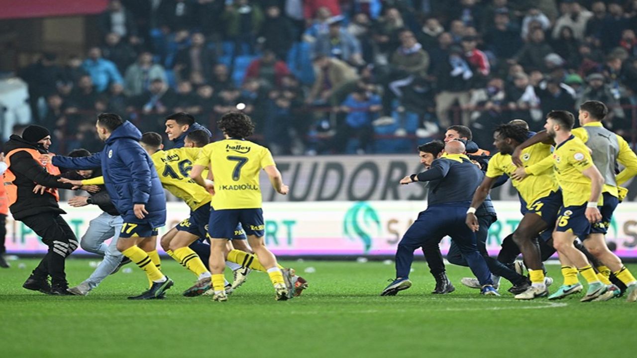 Trabzonspor'un 6 maçlık cezasına indirim yapıldı