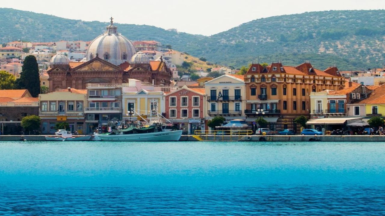 Türk vatandaşları için ekspres vize uygulaması şimdi 10 Yunan adasında geçerli