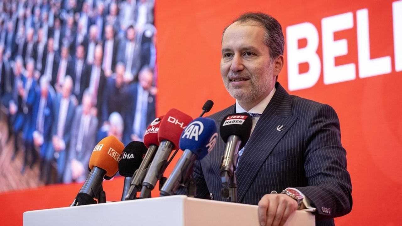 Yeniden Refah Partisi belediyeleri 'Ahlaklı Belediyecilik Protokolü'yle yola çıkacak! Erbakan detayları anlattı