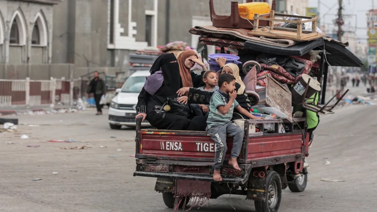 BM açıkladı: Refah’ta yaklaşık 450 bin kişi yerinden edildi