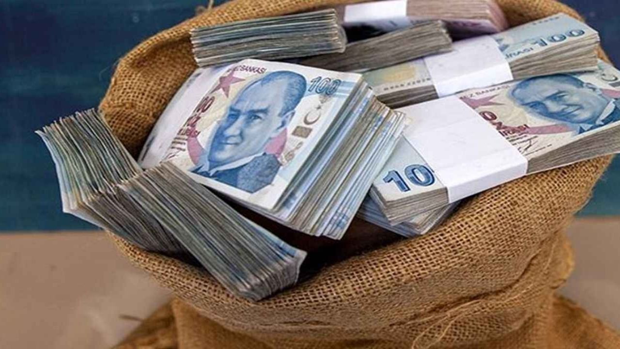 Borcu dağ gibi birikenlere 100.000 TL ihtiyaç kredisi! Tek başvuru borçları sıfırlayacak