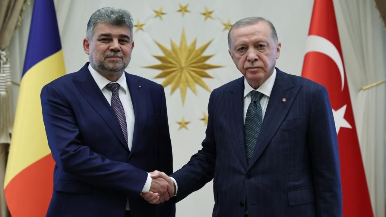 Cumhurbaşkanı Erdoğan duyurdu! Rumen vatandaşlarına Türkiye'de kimlikle dolaşma izni