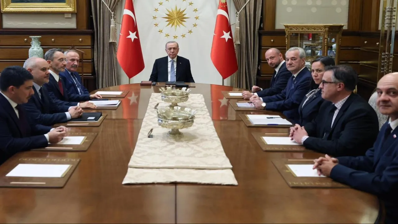 Cumhurbaşkanı Erdoğan, Polonya ve Romanya yetkilileriyle görüştü: İşbirliği ve dayanışma vurgusu