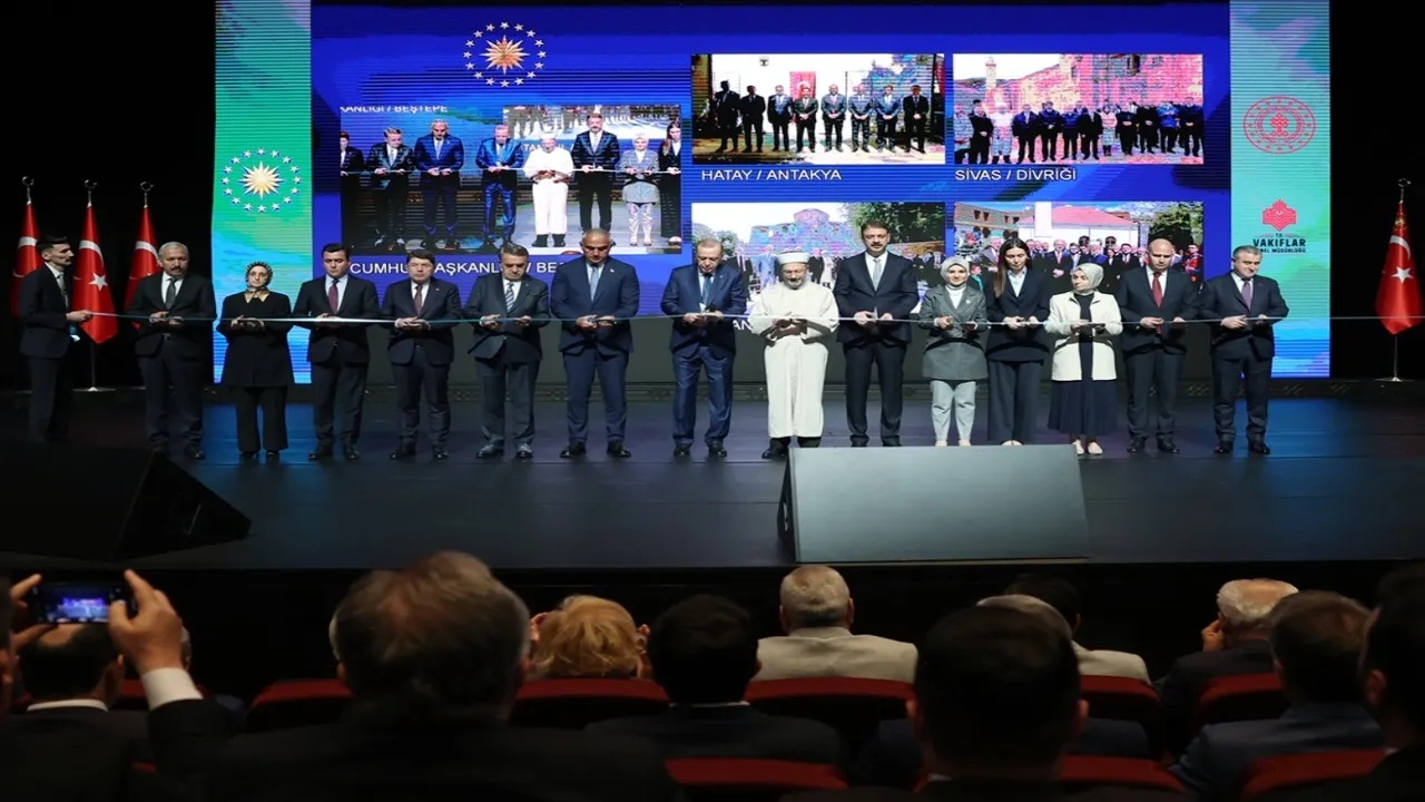 Cumhurbaşkanı Erdoğan Vakıf Haftası Toplu Açılış ve Vakıf İnsan Ödül töreninde konuştu 