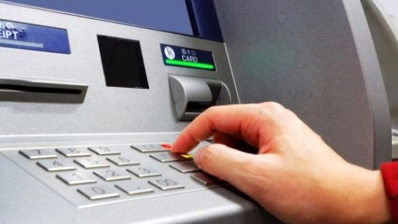 Gece yarısı 10 bankadan ATM kararı! ATM'den para yatırıp çekenler dikkat