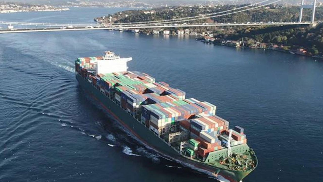 İstanbul Boğazı’nda gemi trafiği kapatıldı: 6 saat boyunca kapalı kalacak