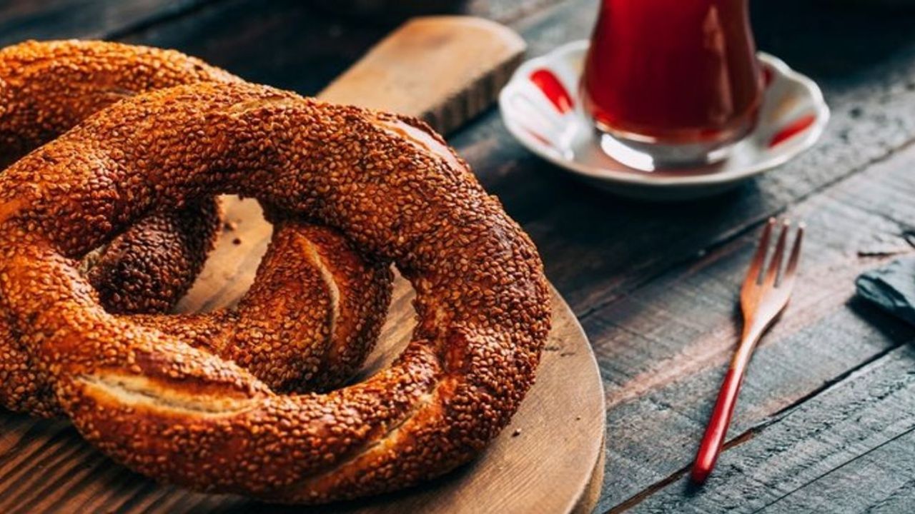 Öğrenciler bu habere üzülecek! Simit fiyatlarına YÜZDE 40 zam yapıldı