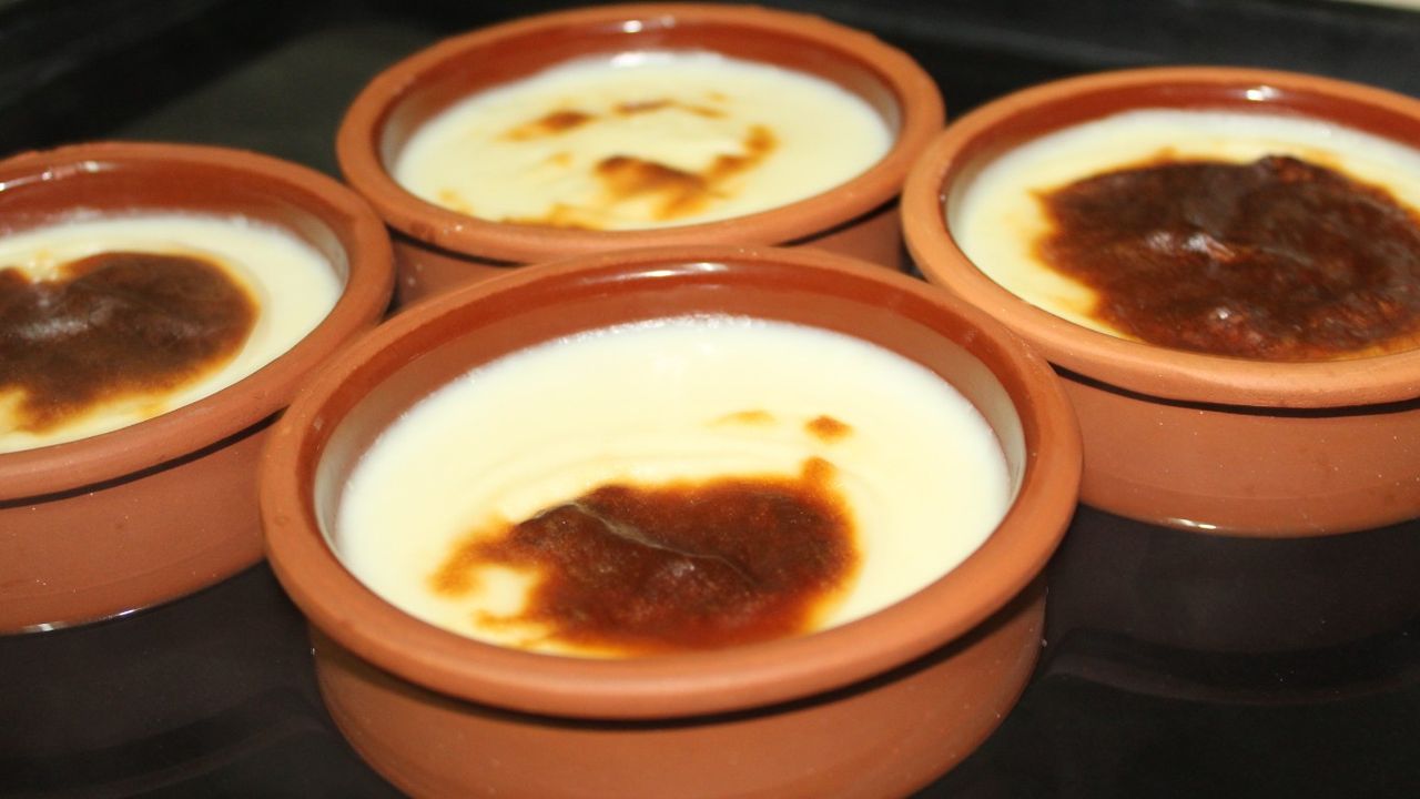 Pratik sütlü tatlı arayanlara sütlaç dilimi tarifi! 15 dakikada hazırlanıyor