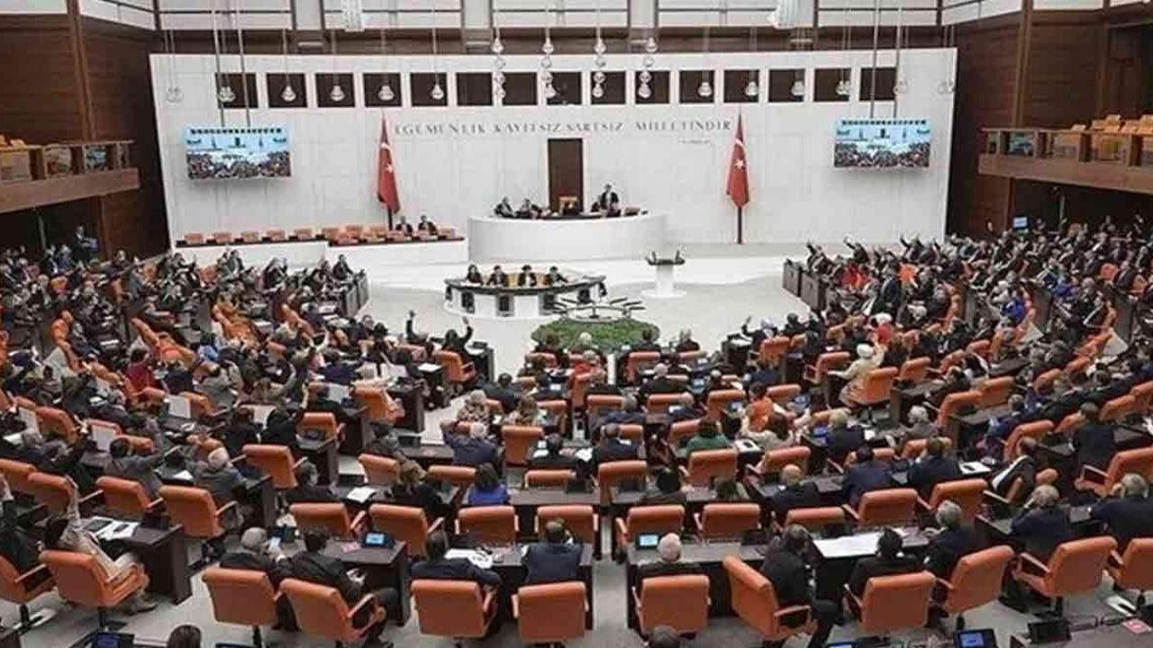 TBMM'de tartışma: Deniz Gezmiş ve arkadaşlarının idamı konusunda CHP ve AK Parti karşı karşıya geldi