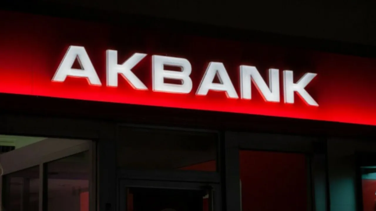 Akbank sabah 09.00’da duyurdu! Her alışverişin yüzde 10’u bedavaya gelecek