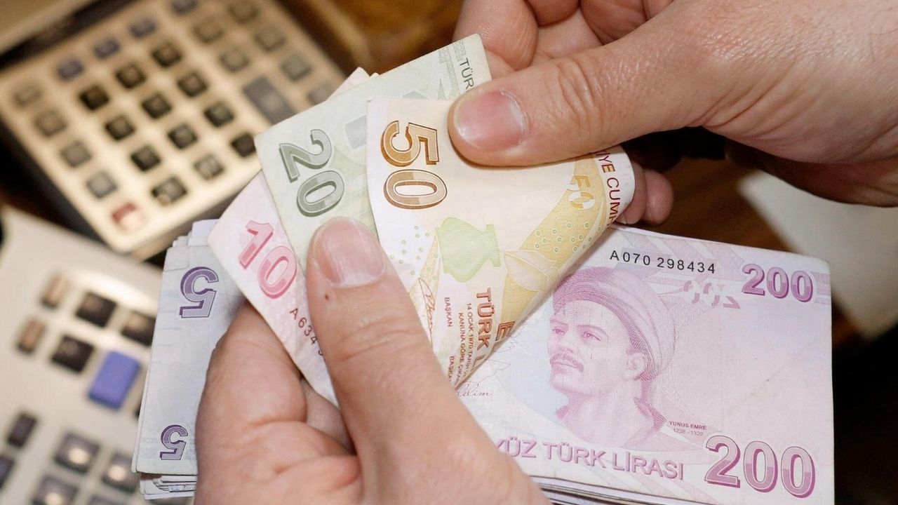 Aylık 2.158 TL taksitle 250.000 TL kredi fırsatı! Kamu bankasından düşük faizli kredi