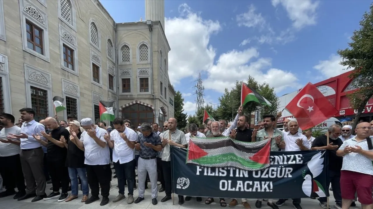 Bağcılar'da İHH, İsrail'in Gazze saldırılarını protesto etti!