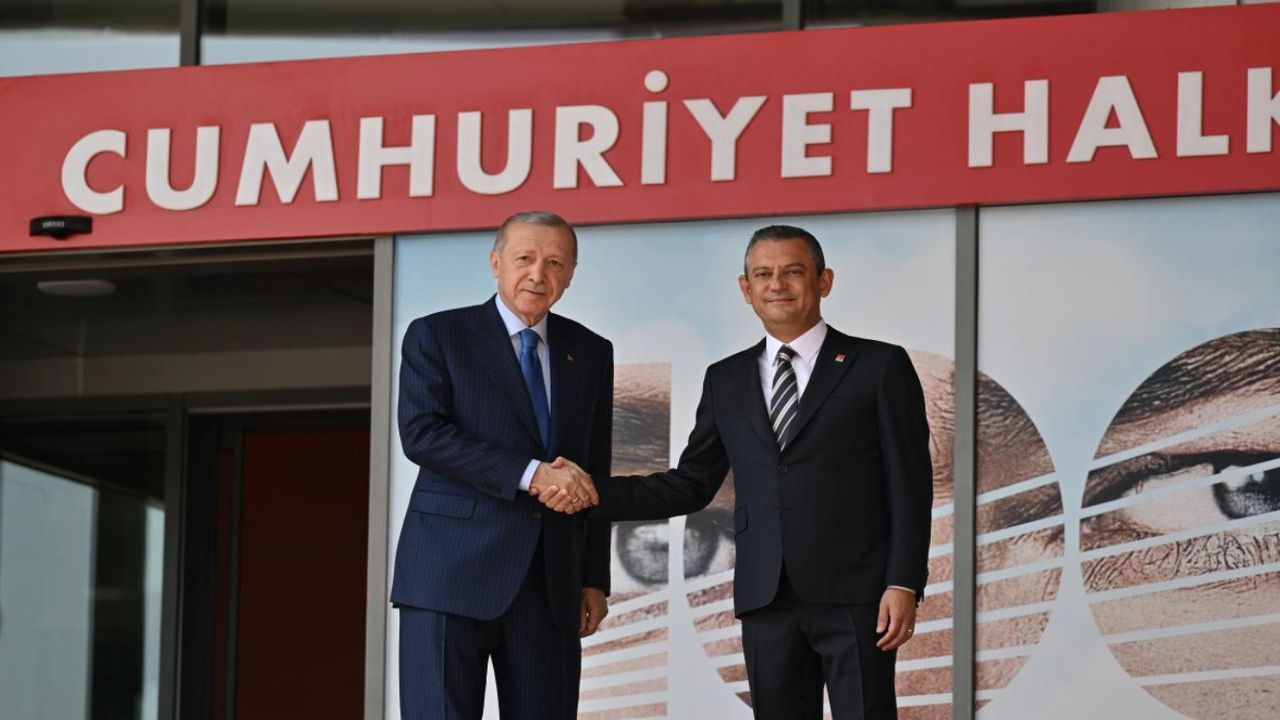  Cumhurbaşkanı Erdoğan'dan CHP Genel Merkezi'ne sürpriz ziyaret
