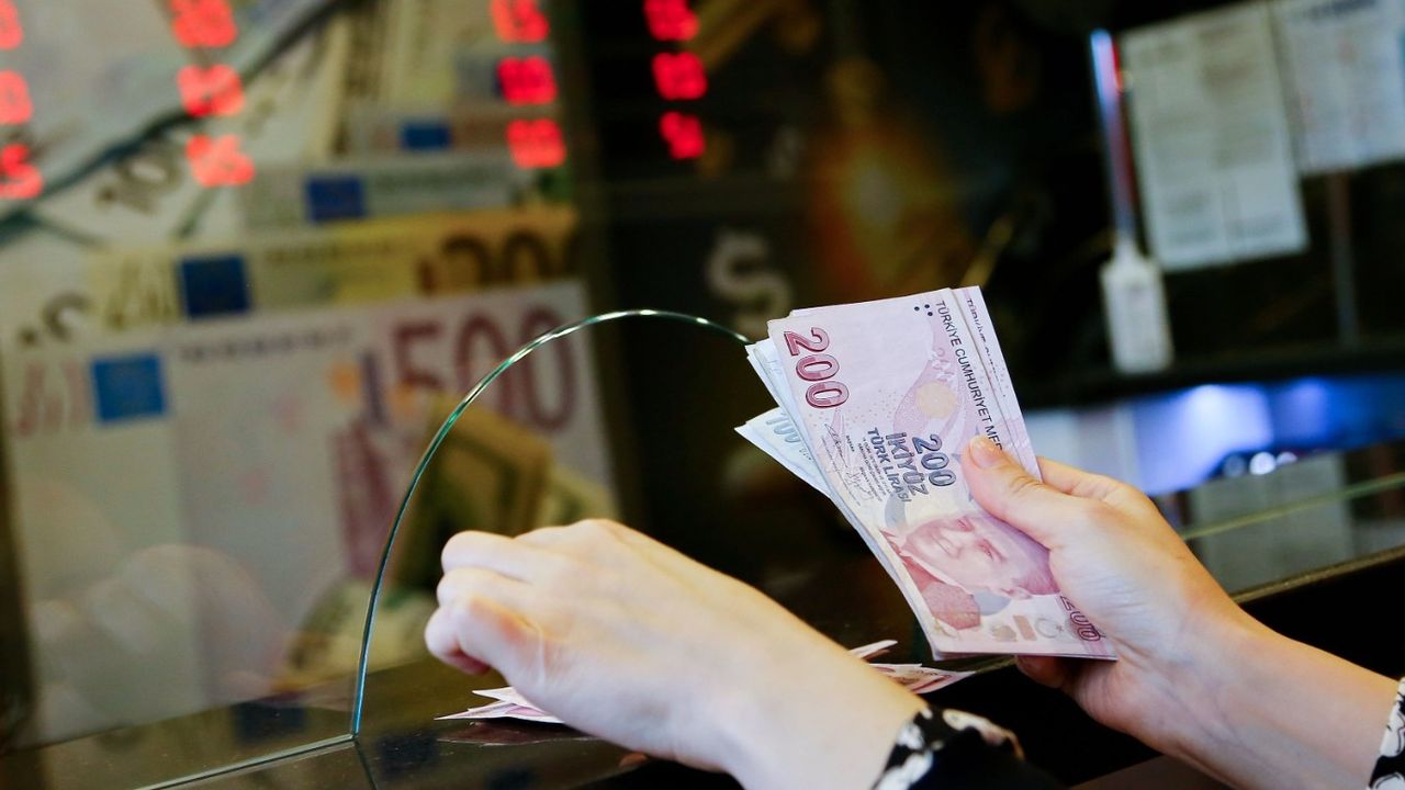 Doları olanlar zenginliğe hazırlansın! Bu rakam dolar sahiplerine düğün bayram ettirecek