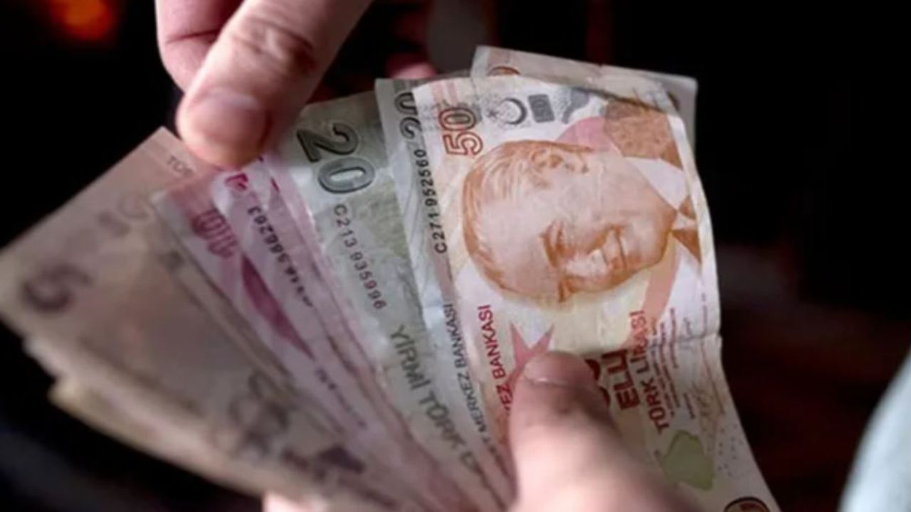 Emekli̇ maaşlarına temmuz zammı yaklaşıyor! İşte beklenti̇ler ve formüller...